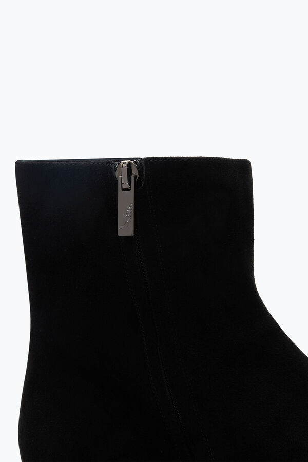 jeweled bonnie black suede bootie 40 rene caovilla