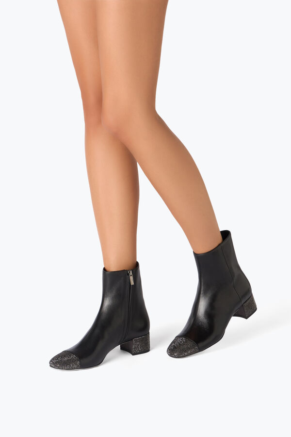 jeweled bonnie ankle boot in black leather 40 rene caovilla